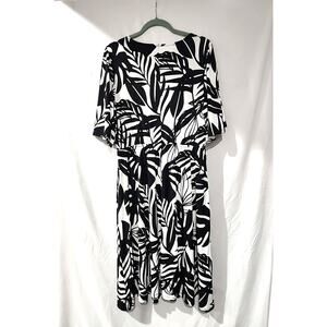 Girl With Curves Petite Small Knit Midi Dress Flutter Sleeve Black Tropical